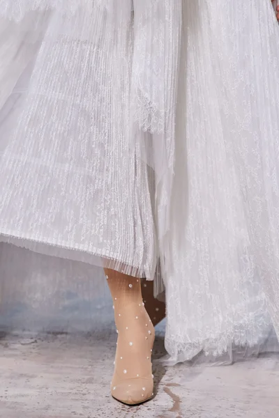 Look 97